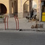 ترمیم نوار حفاری جهت انشعاب برق در موقعیت آرامگاه حکیم نزاری توسط نیروهای عمران منطقه یک