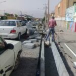اجرای جدول گذاری خیابان کارگران به طول ۲۰۰۰ متر که تا کنون ۲۰۰ متر طول توسط نیروهای عمران انجام شده