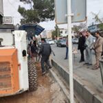 بازدید معاون عمران وحمل ونقل و ترافیک شهرداری بیرجند و مدیر منطقه یک از عملیات عمرانی پیاده رو سازی خیابان کارگران